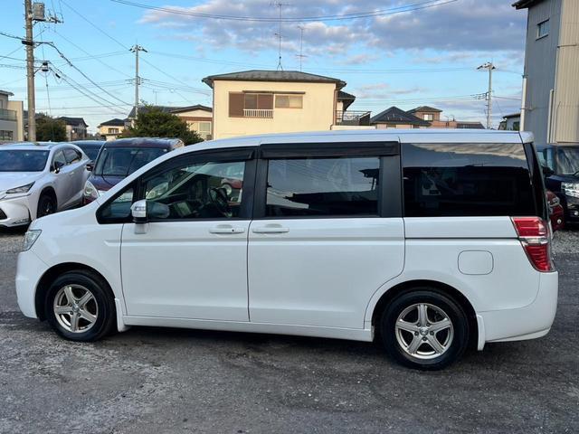 ステップワゴン G コンフォートセレクション バックカメラ ナビ TV クリアランスソナー オートクルーズコントロール 両側電動スライドドア オートライト HID スマートキー アイドリングストップ CVT アルミホイール CD DVD再生(19枚目)