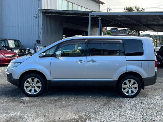 デリカD:5 シャモニー ETC バックカメラ サイドカメラ ナビ オートクルーズコントロール 両側電動スライドドア オートライト HID スマートキー 電動格納ミラー 3列シート CVT 盗難防止システム 衝突安全ボディ(19枚目)