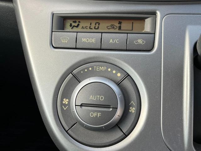 ムーヴ カスタム　ＲＳ　ＨＩＤ　スマートキー　ターボ　ＣＶＴ　盗難防止システム　ＡＢＳ　ＣＤ　アルミホイール　衝突安全ボディ　エアコン　パワーステアリング　パワーウィンドウ　運転席エアバッグ（5枚目）