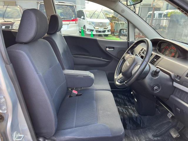 ムーヴ カスタム　ＲＳ　ＨＩＤ　スマートキー　ターボ　ＣＶＴ　盗難防止システム　ＡＢＳ　ＣＤ　アルミホイール　衝突安全ボディ　エアコン　パワーステアリング　パワーウィンドウ　運転席エアバッグ（7枚目）