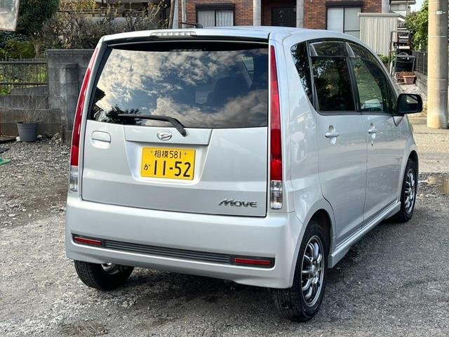 ムーヴ カスタム　ＲＳ　ＨＩＤ　スマートキー　ターボ　ＣＶＴ　盗難防止システム　ＡＢＳ　ＣＤ　アルミホイール　衝突安全ボディ　エアコン　パワーステアリング　パワーウィンドウ　運転席エアバッグ（16枚目）