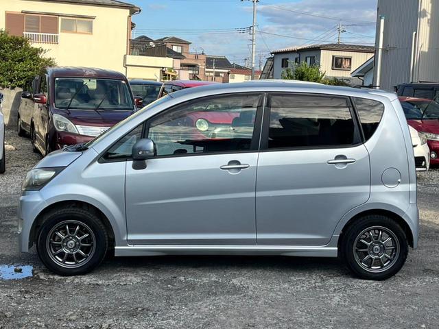 ムーヴ カスタム　ＲＳ　ＨＩＤ　スマートキー　ターボ　ＣＶＴ　盗難防止システム　ＡＢＳ　ＣＤ　アルミホイール　衝突安全ボディ　エアコン　パワーステアリング　パワーウィンドウ　運転席エアバッグ（19枚目）