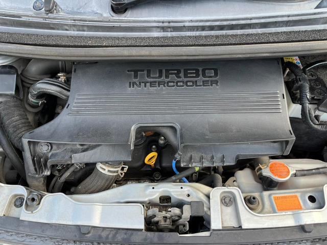 ムーヴ カスタム　ＲＳ　ＨＩＤ　スマートキー　ターボ　ＣＶＴ　盗難防止システム　ＡＢＳ　ＣＤ　アルミホイール　衝突安全ボディ　エアコン　パワーステアリング　パワーウィンドウ　運転席エアバッグ（21枚目）