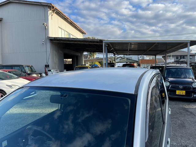 ムーヴ カスタム　ＲＳ　ＨＩＤ　スマートキー　ターボ　ＣＶＴ　盗難防止システム　ＡＢＳ　ＣＤ　アルミホイール　衝突安全ボディ　エアコン　パワーステアリング　パワーウィンドウ　運転席エアバッグ（24枚目）