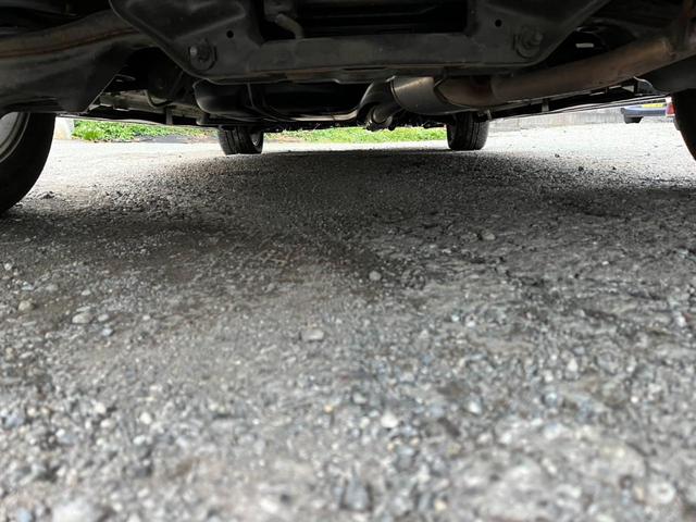 エリシオン GエアロHDDナビスペシャルパッケージ バックカメラ ナビ 両側電動スライドドア オートライト HID キーレスエントリー 3列シート AT アルミホイール 盗難防止システム 衝突安全ボディ ABS エアコン パワーステアリング(23枚目)