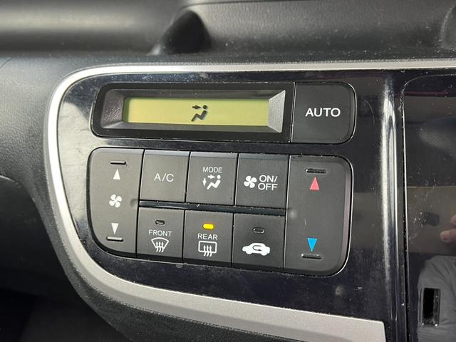 N-BOX G SSパッケージ 両側電動スライドドア ナビ TV スマートキー アイドリングストップ ベンチシート CVT 盗難防止システム ABS ESC CD USB アルミホイール 衝突安全ボディ エアコン パワーステアリング(6枚目)