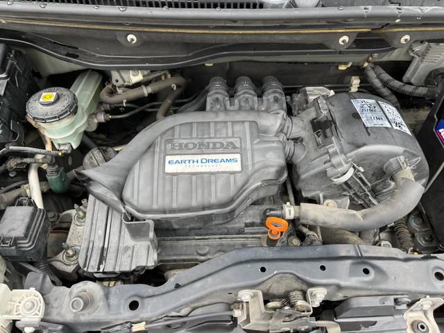 N-BOX G SSパッケージ 両側電動スライドドア ナビ TV スマートキー アイドリングストップ ベンチシート CVT 盗難防止システム ABS ESC CD USB アルミホイール 衝突安全ボディ エアコン パワーステアリング(21枚目)