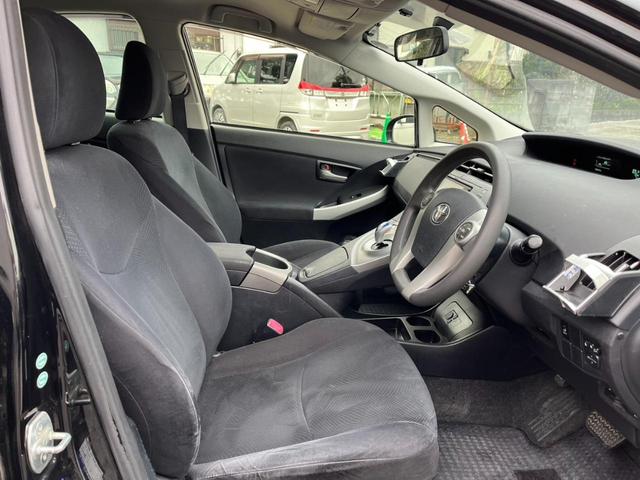 プリウス S ETC バックカメラ ナビ TV アルミホイール HID CVT スマートキー 電動格納ミラー 盗難防止システム CD DVD再生 Bluetooth 衝突安全ボディ ABS ESC エアコン(28枚目)