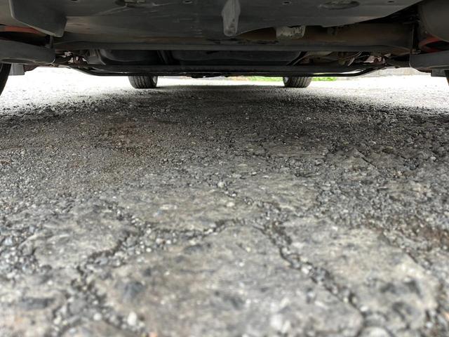 プリウス Sツーリングセレクション・G’s ETC バックカメラ ナビ TV アルミホイール オートライト HID CVT スマートキー 電動格納ミラー 盗難防止システム CD DVD再生 Bluetooth 衝突安全ボディ ABS エアコン(26枚目)