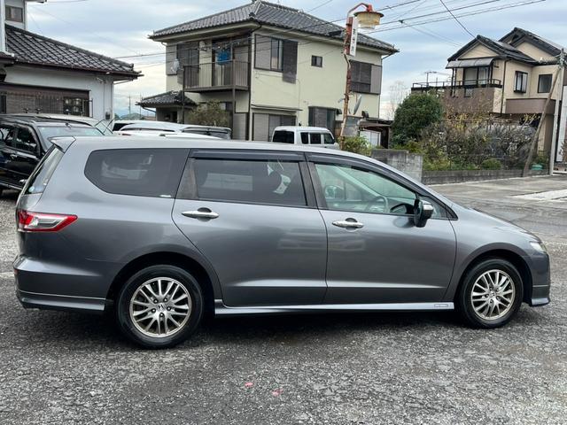 オデッセイ Mファインスピリット エアロパッケージ 4WD 全周囲カメラ ナビ HID キーレスエントリー 3列シート AT アルミホイール CD 盗難防止システム 衝突安全ボディ ABS ESC エアコン パワーステアリング パワーウィンドウ(16枚目)