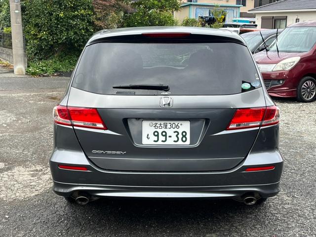 オデッセイ Mファインスピリット エアロパッケージ 4WD 全周囲カメラ ナビ HID キーレスエントリー 3列シート AT アルミホイール CD 盗難防止システム 衝突安全ボディ ABS ESC エアコン パワーステアリング パワーウィンドウ(18枚目)