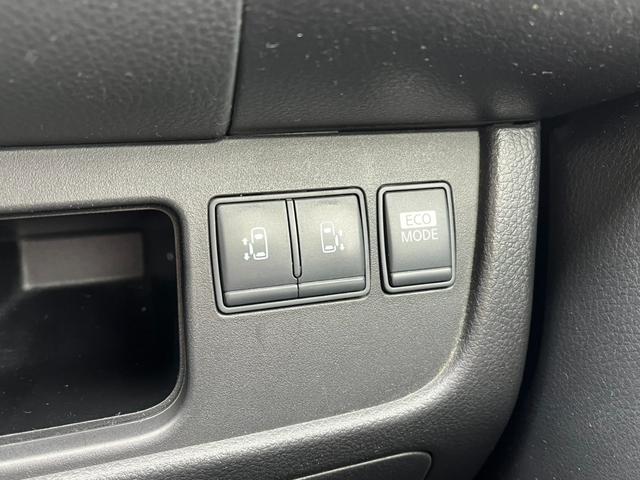 セレナ ハイウェイスター バックカメラ ナビ TV オートクルーズコントロール 両側電動スライドドア オートライト スマートキー アイドリングストップ 3列シート CVT アルミホイール CD DVD再生 USB(6枚目)