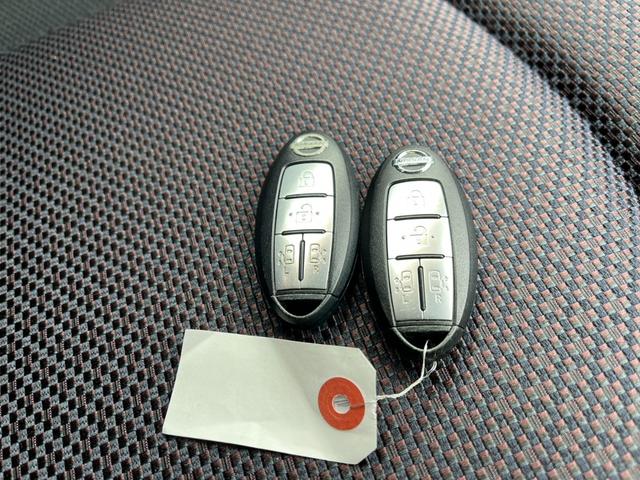 セレナ ハイウェイスター バックカメラ ナビ TV オートクルーズコントロール 両側電動スライドドア オートライト スマートキー アイドリングストップ 3列シート CVT アルミホイール CD DVD再生 USB(10枚目)