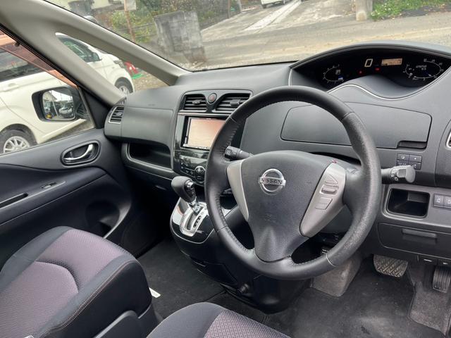 セレナ ハイウェイスター バックカメラ ナビ TV オートクルーズコントロール 両側電動スライドドア オートライト スマートキー アイドリングストップ 3列シート CVT アルミホイール CD DVD再生 USB(24枚目)