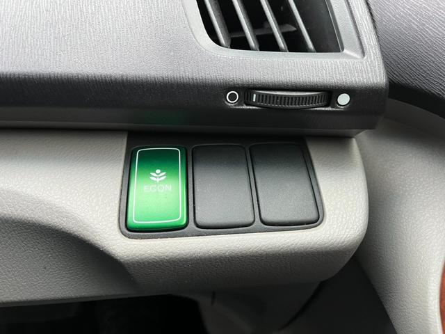 オデッセイ Ｍファインスピリット　ＥＴＣ　全周囲カメラ　ナビ　アルミホイール　オートライト　ＨＩＤ　キーレスエントリー　ＣＶＴ　盗難防止システム　衝突安全ボディ　ＡＢＳ　ＣＤ　ＤＶＤ再生　Ｂｌｕｅｔｏｏｔｈ　エアコン（8枚目）