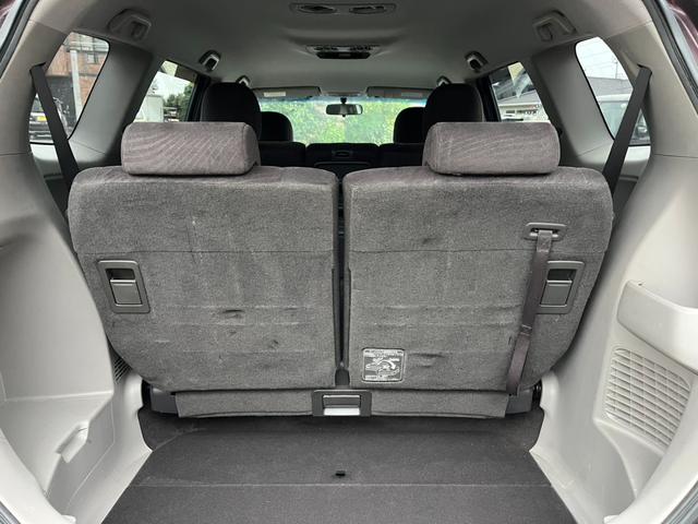 オデッセイ Ｍファインスピリット　ＥＴＣ　全周囲カメラ　ナビ　アルミホイール　オートライト　ＨＩＤ　キーレスエントリー　ＣＶＴ　盗難防止システム　衝突安全ボディ　ＡＢＳ　ＣＤ　ＤＶＤ再生　Ｂｌｕｅｔｏｏｔｈ　エアコン（28枚目）