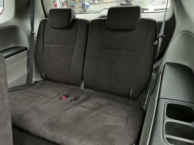 オデッセイ Ｍファインスピリット　ＥＴＣ　全周囲カメラ　ナビ　アルミホイール　オートライト　ＨＩＤ　キーレスエントリー　ＣＶＴ　盗難防止システム　衝突安全ボディ　ＡＢＳ　ＣＤ　ＤＶＤ再生　Ｂｌｕｅｔｏｏｔｈ　エアコン（29枚目）