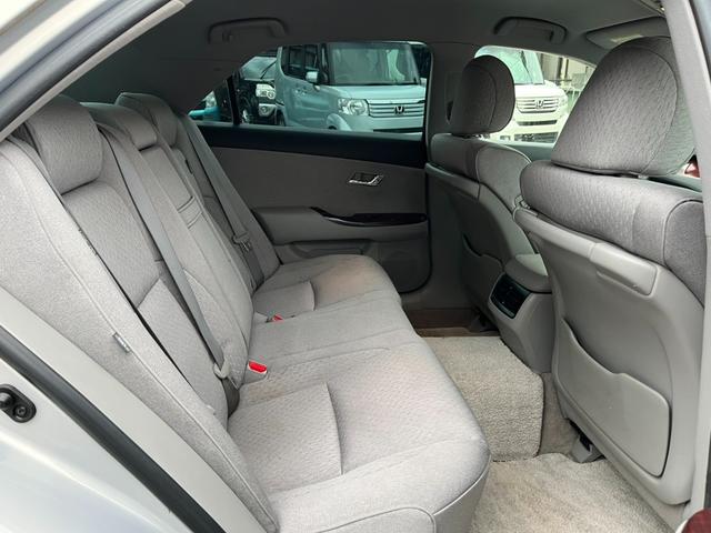 クラウン ロイヤルサルーン ETC クリアランスソナー オートクルーズコントロール バックカメラ ナビ TV アルミホイール HID AT スマートキー 電動格納ミラー 盗難防止システム CD DVD再生 MD(12枚目)