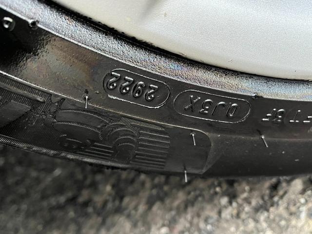 クラウン ロイヤルサルーン ETC クリアランスソナー オートクルーズコントロール バックカメラ ナビ TV アルミホイール HID AT スマートキー 電動格納ミラー 盗難防止システム CD DVD再生 MD(22枚目)