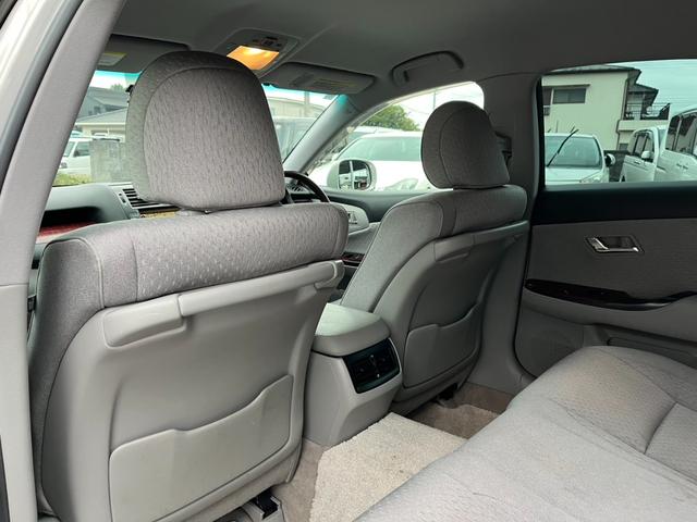 クラウン ロイヤルサルーン ETC クリアランスソナー オートクルーズコントロール バックカメラ ナビ TV アルミホイール HID AT スマートキー 電動格納ミラー 盗難防止システム CD DVD再生 MD(24枚目)