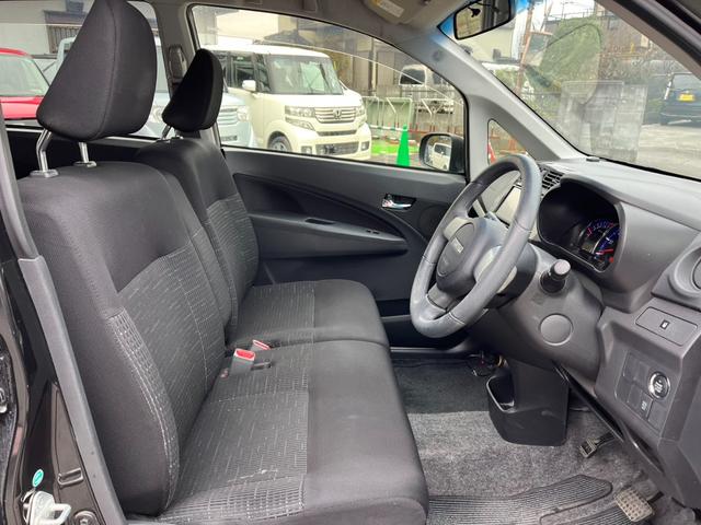 運転する際の心地よさはシートが大部分を占めるかと思います。こちらぜひ一度実車をご確認ください。