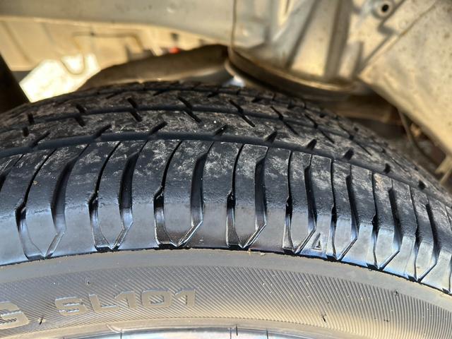 ミラアヴィ Lセレクション キーレスエントリー 電動格納ミラー AT CD カセット アルミホイール 衝突安全ボディ エアコン パワーステアリング パワーウィンドウ(22枚目)