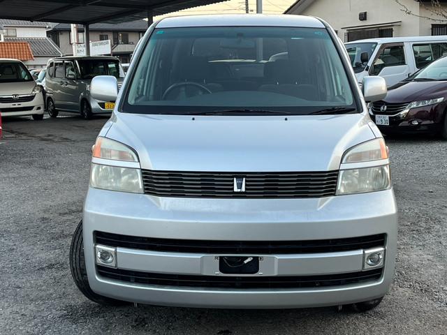 ヴォクシー V バックカメラ ナビ TV 両側スライド・片側電動 HID キーレスエントリー 電動格納ミラー 3列シート AT アルミホイール 衝突安全ボディ ABS エアコン パワーステアリング パワーウィンドウ(13枚目)