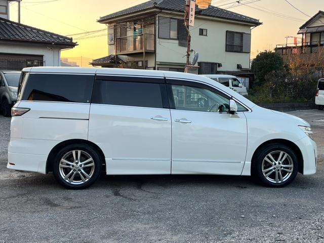 エルグランド ２５０ハイウェイスター　全周囲カメラ　ナビ　ＴＶ　クリアランスソナー　両側電動スライドドア　オートライト　ＨＩＤ　スマートキー　３列シート　ＣＶＴ　アルミホイール　１００Ｖ電源　盗難防止システム　衝突安全ボディ　ＡＢＳ（15枚目）