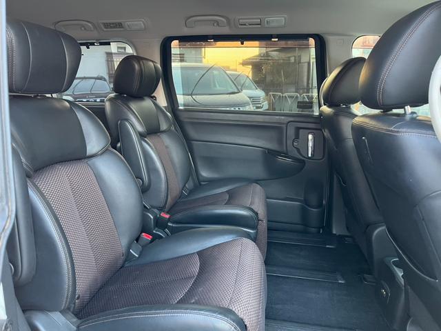 エルグランド ２５０ハイウェイスター　全周囲カメラ　ナビ　ＴＶ　クリアランスソナー　両側電動スライドドア　オートライト　ＨＩＤ　スマートキー　３列シート　ＣＶＴ　アルミホイール　１００Ｖ電源　盗難防止システム　衝突安全ボディ　ＡＢＳ（31枚目）