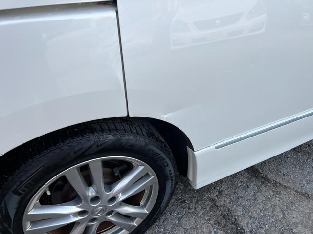 エルグランド ２５０ハイウェイスター　全周囲カメラ　ナビ　ＴＶ　クリアランスソナー　両側電動スライドドア　オートライト　ＨＩＤ　スマートキー　３列シート　ＣＶＴ　アルミホイール　１００Ｖ電源　盗難防止システム　衝突安全ボディ　ＡＢＳ（32枚目）