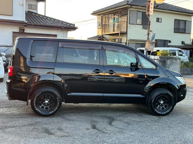 デリカD:5 G パワーパッケージ 4WD ETC バックカメラ ナビ TV オートクルーズコントロール 両側電動スライドドア オートライト HID スマートキー 電動格納ミラー 3列シート CVT CD USB(15枚目)