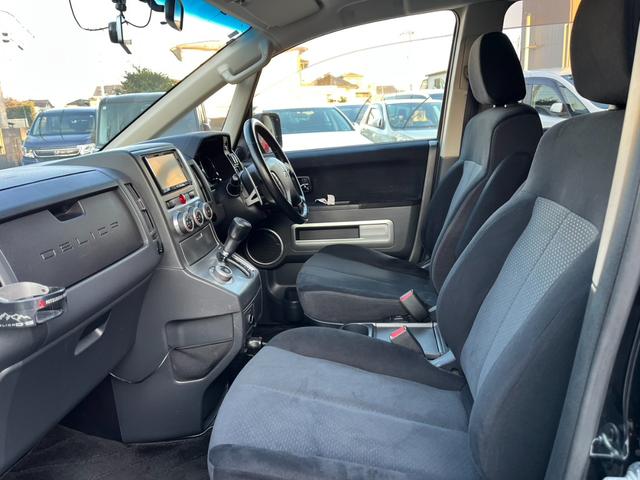 デリカD:5 G パワーパッケージ 4WD ETC バックカメラ ナビ TV オートクルーズコントロール 両側電動スライドドア オートライト HID スマートキー 電動格納ミラー 3列シート CVT CD USB(31枚目)