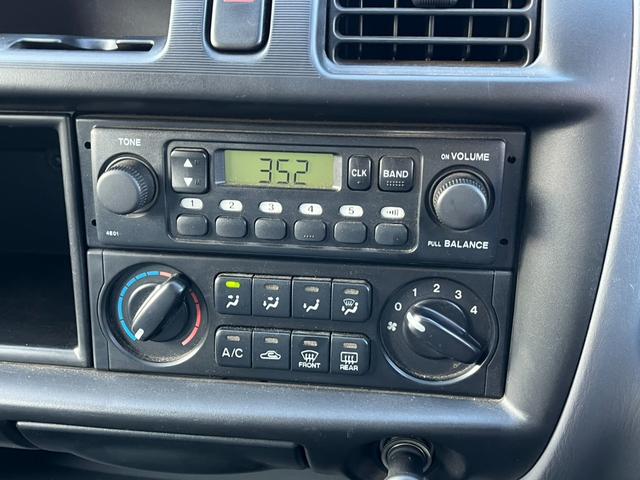 バネットバン DX スライドドア MT エアコン パワーウィンドウ 運転席エアバッグ(4枚目)