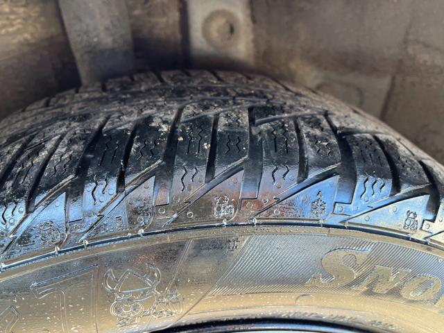 プリウス S ETC バックカメラ ナビ TV アルミホイール オートライト HID CVT スマートキー アイドリングストップ 電動格納ミラー 盗難防止システム CD DVD再生 Bluetooth(22枚目)