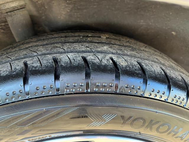 フリードスパイク ＧＬ　バックカメラ　ナビ　ＴＶ　オートクルーズコントロール　両側電動スライドドア　オートライト　ＨＩＤ　スマートキー　電動格納ミラー　ＣＶＴ　アルミホイール　ＣＤ　ＤＶＤ再生　ＵＳＢ　盗難防止システム（22枚目）