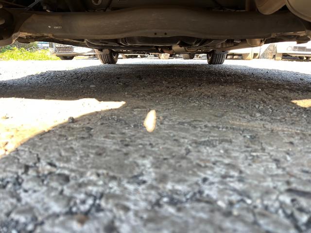 フリードスパイク ＧＬ　バックカメラ　ナビ　ＴＶ　オートクルーズコントロール　両側電動スライドドア　オートライト　ＨＩＤ　スマートキー　電動格納ミラー　ＣＶＴ　アルミホイール　ＣＤ　ＤＶＤ再生　ＵＳＢ　盗難防止システム（29枚目）