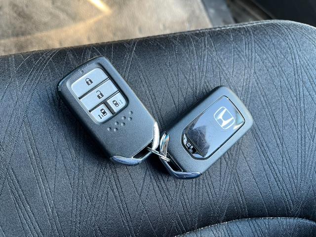 オデッセイ アブソルート・EX 4WD ETC 全周囲カメラ ナビ TV オートクルーズコントロール 両側電動スライドドア オートライト LEDヘッドランプ スマートキー アイドリングストップ 後席モニター(29枚目)