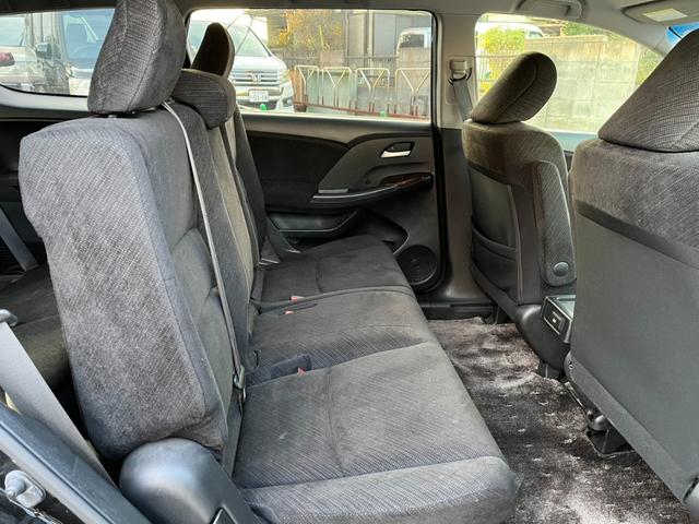 オデッセイ ＭＸ・エアロパッケージ　ＥＴＣ　バックカメラ　ナビ　オートライト　ＨＩＤ　スマートキー　３列シート　ＣＶＴ　アルミホイール　ＣＤ　ＤＶＤ再生　ＵＳＢ　Ｂｌｕｅｔｏｏｔｈ　盗難防止システム　衝突安全ボディ　ＡＢＳ　ＥＳＣ（28枚目）