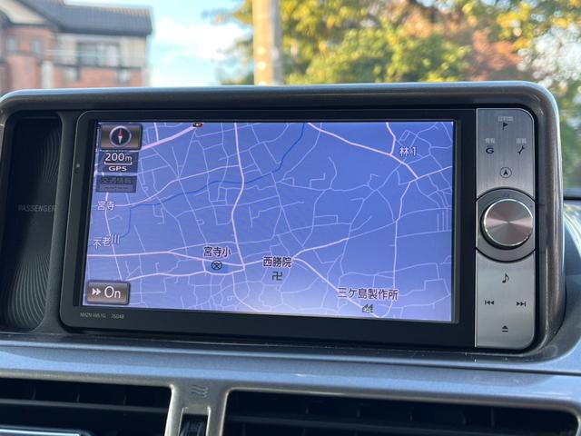 iQ 100G レザーパッケージ バックカメラ ナビ TV アルミホイール スマートキー CVT 盗難防止システム 衝突安全ボディ ABS ESC USB Bluetooth エアコン パワーステアリング パワーウィンドウ(4枚目)