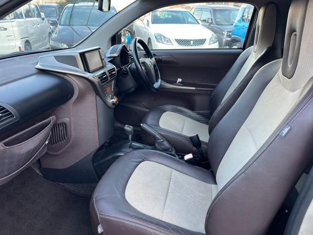 iQ 100G レザーパッケージ バックカメラ ナビ TV アルミホイール スマートキー CVT 盗難防止システム 衝突安全ボディ ABS ESC USB Bluetooth エアコン パワーステアリング パワーウィンドウ(11枚目)