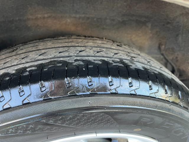 iQ 100G レザーパッケージ バックカメラ ナビ TV アルミホイール スマートキー CVT 盗難防止システム 衝突安全ボディ ABS ESC USB Bluetooth エアコン パワーステアリング パワーウィンドウ(23枚目)