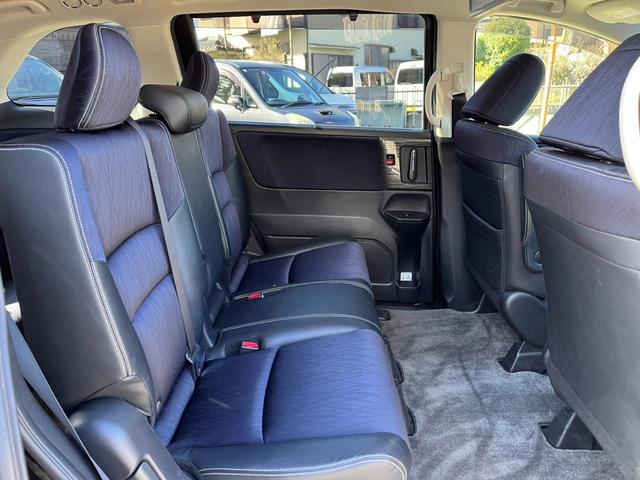 オデッセイ アブソルート・20thアニバーサリー 4WD ETC バックカメラ ナビ TV オートクルーズコントロール レーンアシスト 衝突被害軽減システム 両側電動スライドドア オートライト LEDヘッドランプ スマートキー アイドリングストップ(12枚目)