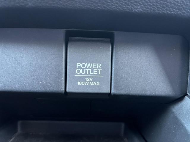 オデッセイ アブソルート・20thアニバーサリー 4WD ETC バックカメラ ナビ TV オートクルーズコントロール レーンアシスト 衝突被害軽減システム 両側電動スライドドア オートライト LEDヘッドランプ スマートキー アイドリングストップ(33枚目)