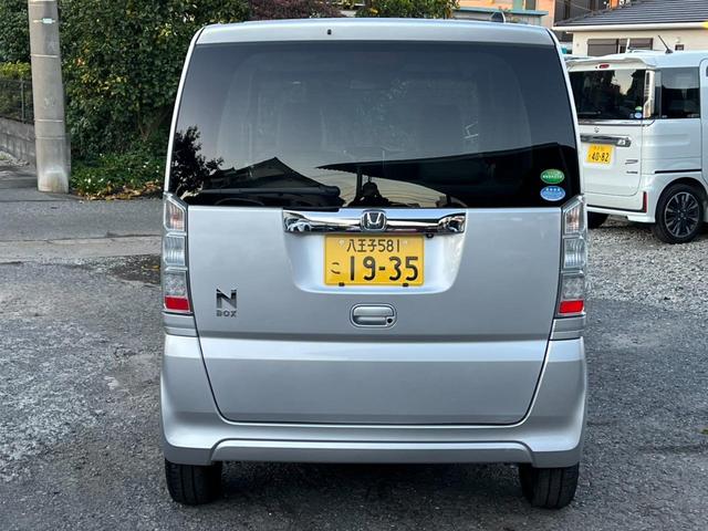 N-BOX G・Lパッケージ 両側スライド・片側電動 スマートキー アイドリングストップ ベンチシート CVT 盗難防止システム ABS ESC CD ミュージックプレイヤー接続可 衝突安全ボディ エアコン パワーステアリング(18枚目)