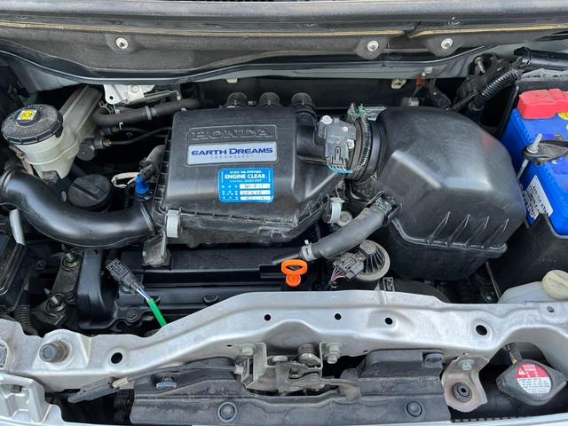 N-BOX G・Lパッケージ 両側スライド・片側電動 スマートキー アイドリングストップ ベンチシート CVT 盗難防止システム ABS ESC CD ミュージックプレイヤー接続可 衝突安全ボディ エアコン パワーステアリング(21枚目)