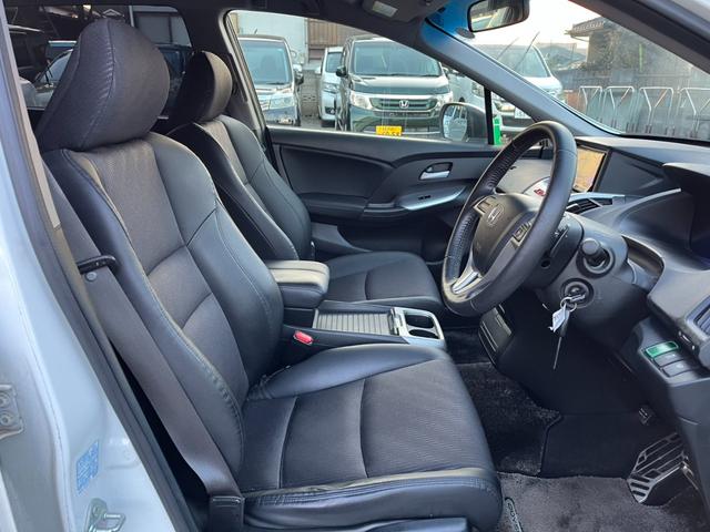 オデッセイ アブソルート バックカメラ TV オートクルーズコントロール オートライト HID キーレスエントリー 3列シート AT アルミホイール CD DVD再生 ミュージックプレイヤー接続可 盗難防止システム(23枚目)