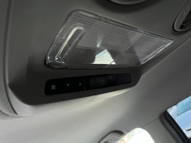 オデッセイ アブソルート バックカメラ TV オートクルーズコントロール オートライト HID キーレスエントリー 3列シート AT アルミホイール CD DVD再生 ミュージックプレイヤー接続可 盗難防止システム(28枚目)