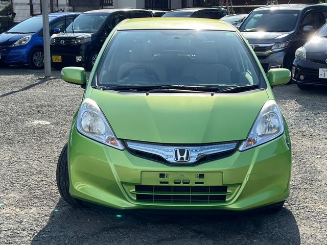 フィットハイブリッド ベースグレード ハイブリッド バックカメラ ナビ TV オートクルーズコントロール キーレスエントリー CVT 盗難防止システム 衝突安全ボディ CD USB ミュージックプレイヤー接続可 ABS(14枚目)