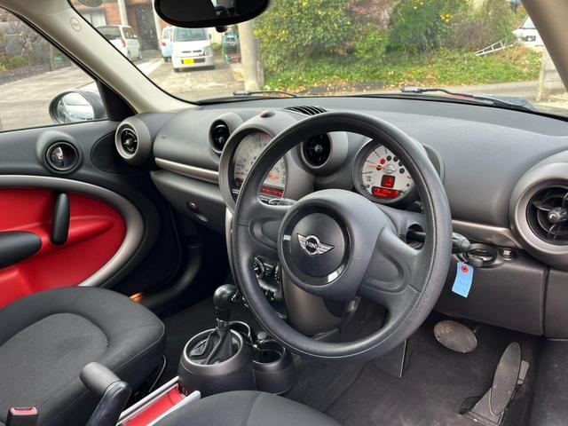 ハンドルの状態が悪いと運転に集中できませんよね。こちらの車、お気軽にお問い合わせください。