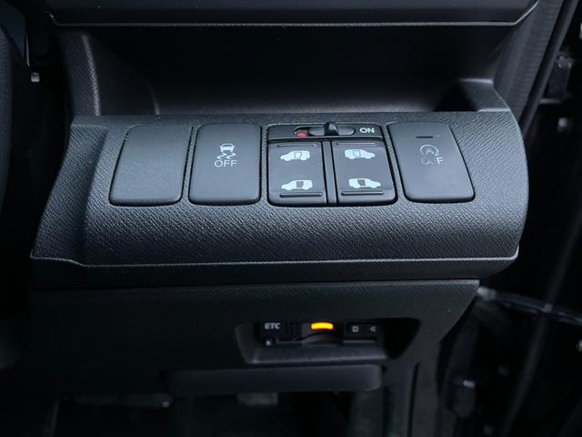 ステップワゴンスパーダ Z クールスピリット ETC バックカメラ ナビ TV オートクルーズコントロール 両側電動スライドドア オートライト HID スマートキー アイドリングストップ 3列シート CVT アルミホイール CD USB(6枚目)